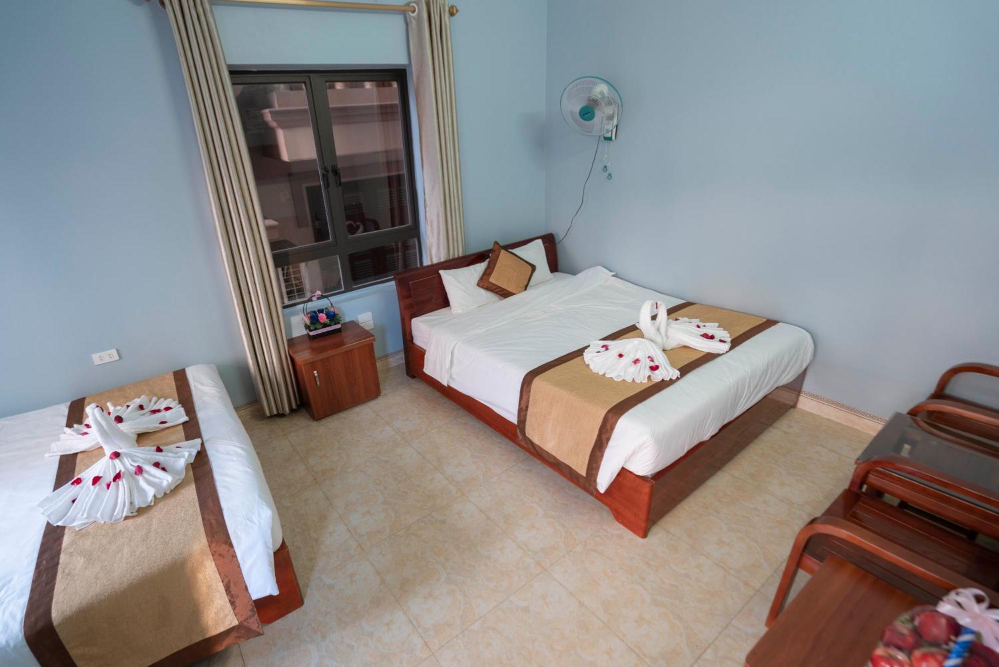 Ha Long Fancy Hostel And Restaurant Exterior photo