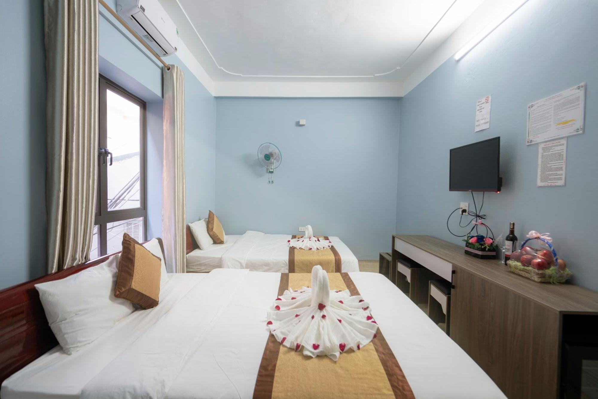 Ha Long Fancy Hostel And Restaurant Exterior photo
